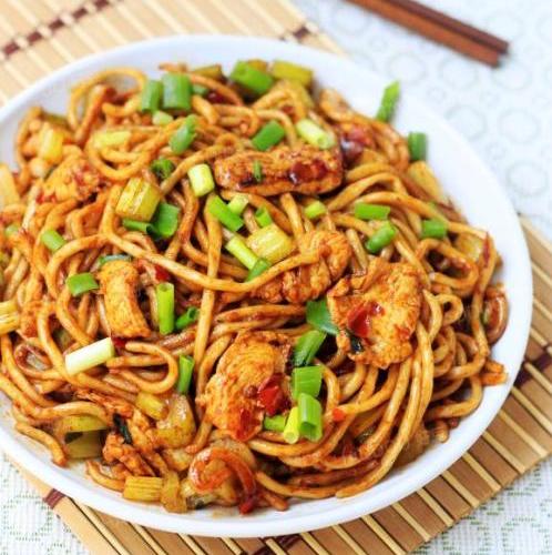 Nouilles sautées spécialité